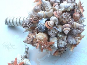 Seashell Bouquet: If the shells are either personal collected or locally sourced this is a great green option. Perfect for a beach wedding. 